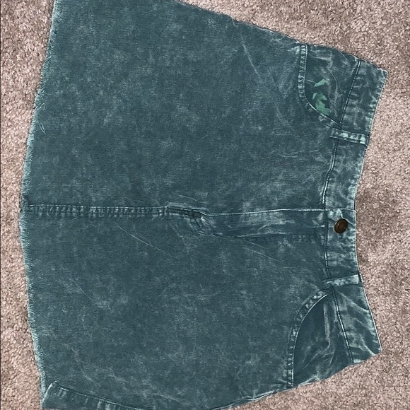 2 mini skirts - Picture 2 of 3